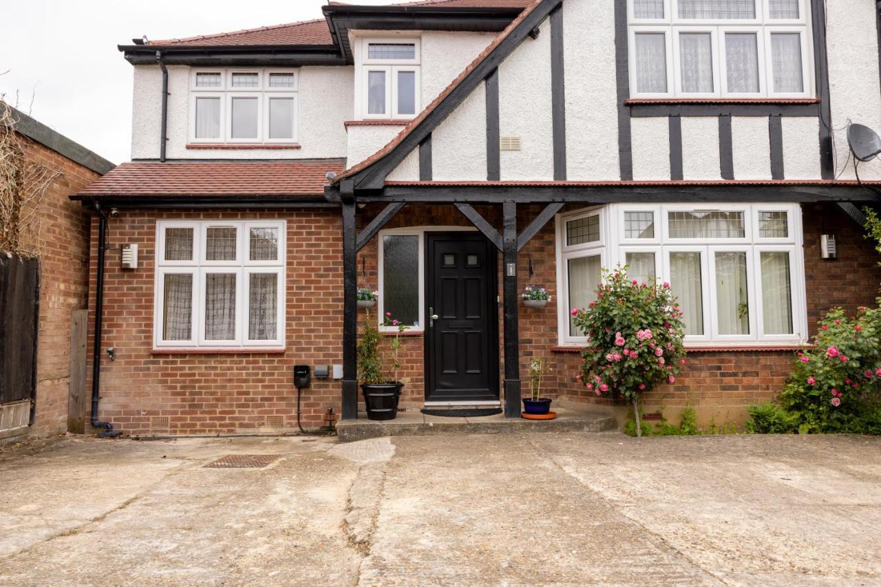 London Vegetarian Smoke & Pet Free En-Suite With Ev Parking Έτζγουερ Εξωτερικό φωτογραφία
